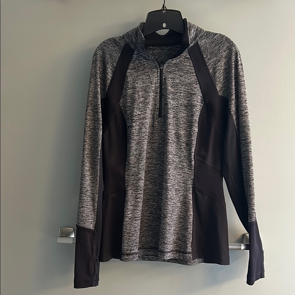VGUC Tek Gear Gray and Black Quarter-Zip Pullover Size L/XL